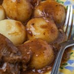 Kluski śląskie z tym sosem smakują o niebo lepiej. Mąż będzie je jadł kilogramami 