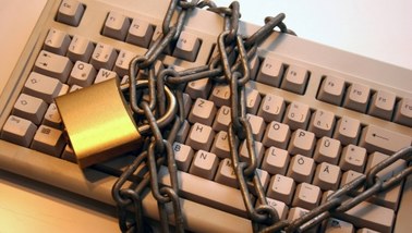 KNF kontra hakerzy. Komisja będzie wzmacniać zabezpieczenia