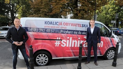 KO rusza z "Silni razem", PiS i Lewica atakują: "odrażający hejt" i "zawłaszczenie wspaniałej akcji"