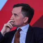 Koalicja gotowa, ale się nie spieszy. Co z wnioskiem o postawienie Ziobry przed TS?