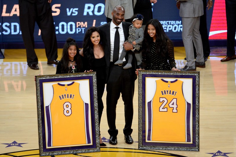 Kobe Bryant na uroczystości pojawił się z rodziną /AFP