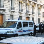 Kobiecy gang okrada francuskich emerytów