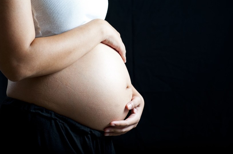 Kobiet coraz częściej czekają z zajściem w ciążę /123RF/PICSEL