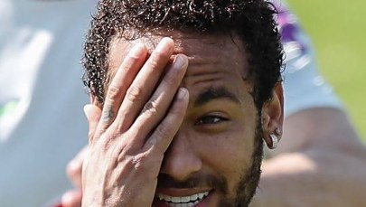 Kobieta, która oskarżyła  Neymara o gwałt, składa sprzeczne zeznania