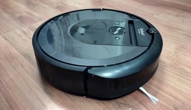 Kobieta siedziała na toalecie, a robot Roomba zrobił jej zdjęcie. Trafiło do sieci