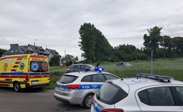 Kobieta wjechała w grupę pieszych