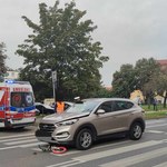 Kobieta z dzieckiem potrącona na pasach w Oławie. Jedna osoba w szpitalu