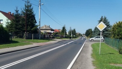 Kobieta z przestrzelonymi nogami. Strzał padł podczas polowania