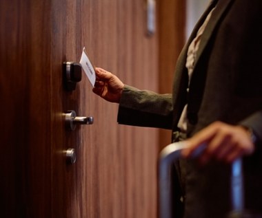 ​Kobieta zgłosiła molestowanie w hotelu. Policjant bez zarzutów