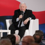 Kobiety do 25. roku życia "dają w szyję". Jarosław Kaczyński tłumaczy swoje słowa