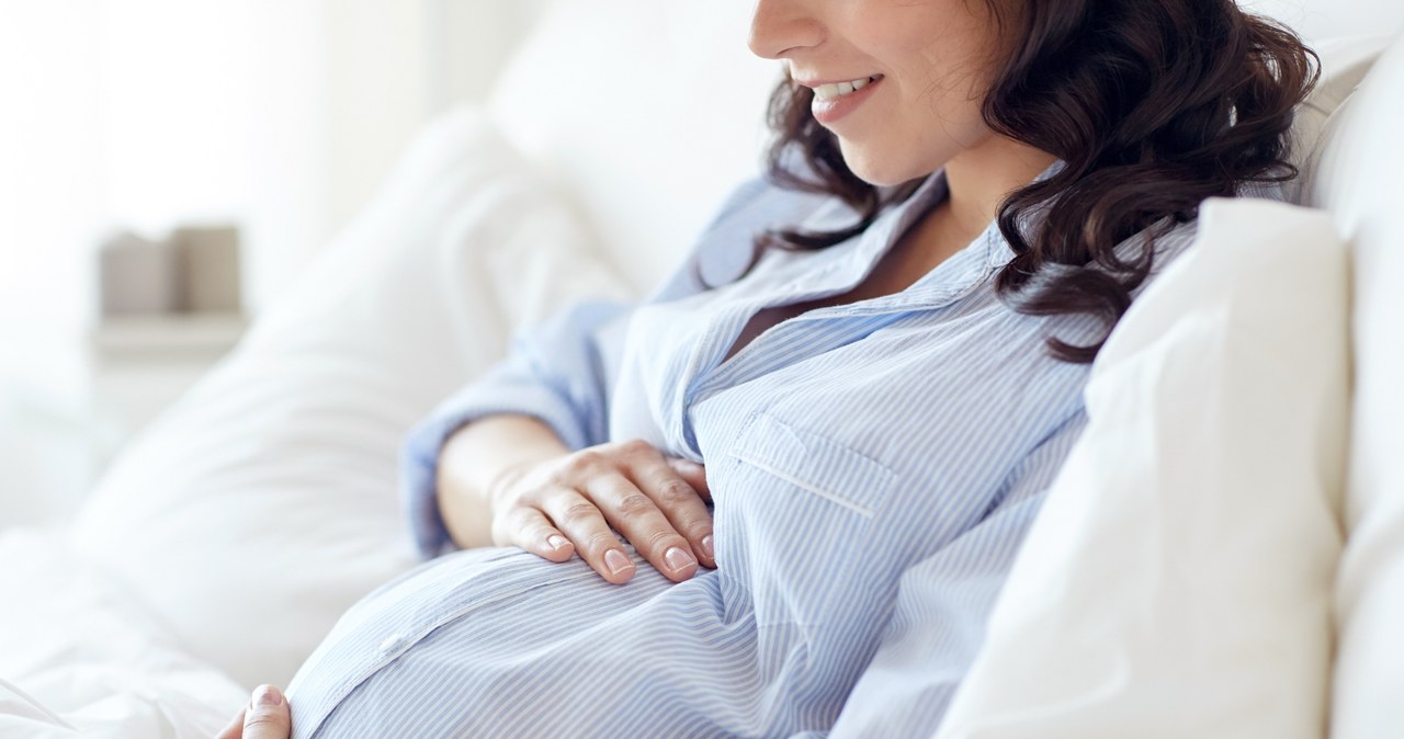 Kobiety odkładają decyzję o ciąży z różnych powodów /123RF/PICSEL