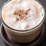 Kobiety po 50. powinny wprowadzić na stałe do menu. Dobry na szalejące hormony, stany zapalne i kłopoty w trawieniu