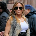 kamizelka Kocha ją Jennifer Lopez i Molly Sims. Ta kamizelka wraca do gry