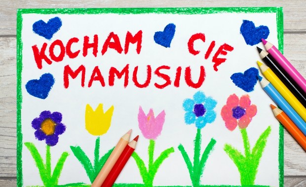 ​"Kocham Cię Mamo". Dolnośląski oddział NFZ zachęca do badań
