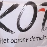 KOD protestuje w Poznaniu przeciwko "politycznemu wykorzystywaniu policji"