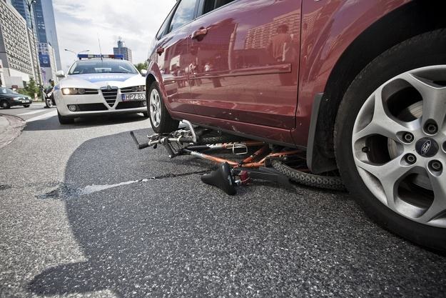 Koegzystencja rowerów i samochodów nie jest łatwa / Fot: Krystian Maj /Reporter