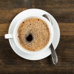 Kofeina może spowolnić starzenie? Najnowsze badania wyjaśniają mechanizm