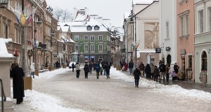 Kogo Polacy nie lubią, a kogo darzą największą sympatią? Najnowszy raport ujawnia