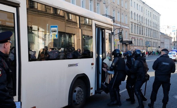 Kogo powołują Rosjanie do walki z Ukrainą? 59-latek chory na raka 