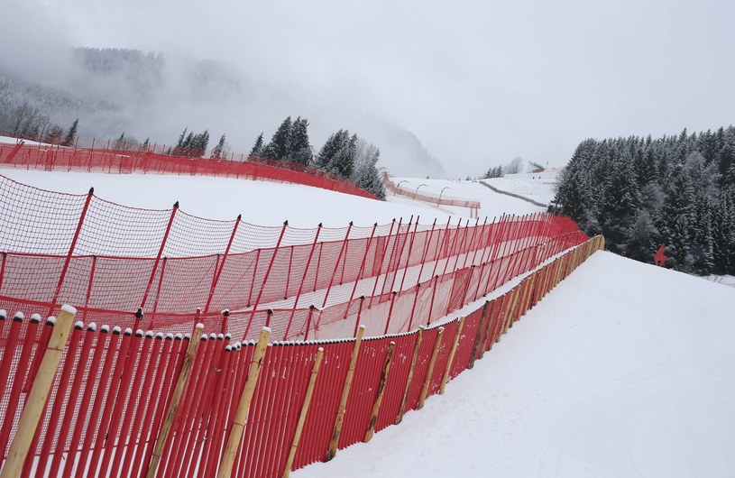 Koguci Grzebień czeka na narciarzy /AFP