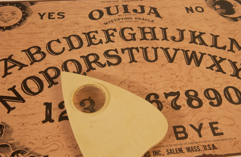 Kojarzycie plansze Ouija? /Ryan McFadden/MediaNews Group/Reading Eagle via Getty Images /Getty Images
