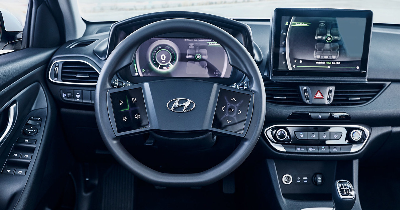 Kokpit przyszłości Hyundaia /Informacja prasowa