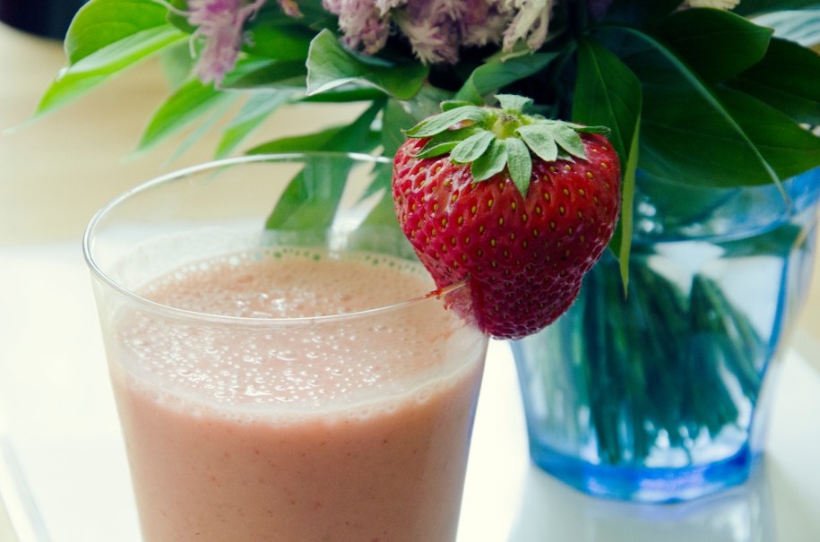 Koktajl truskawkowo-imbirowy /Malwina Zaborowska /RMF FM