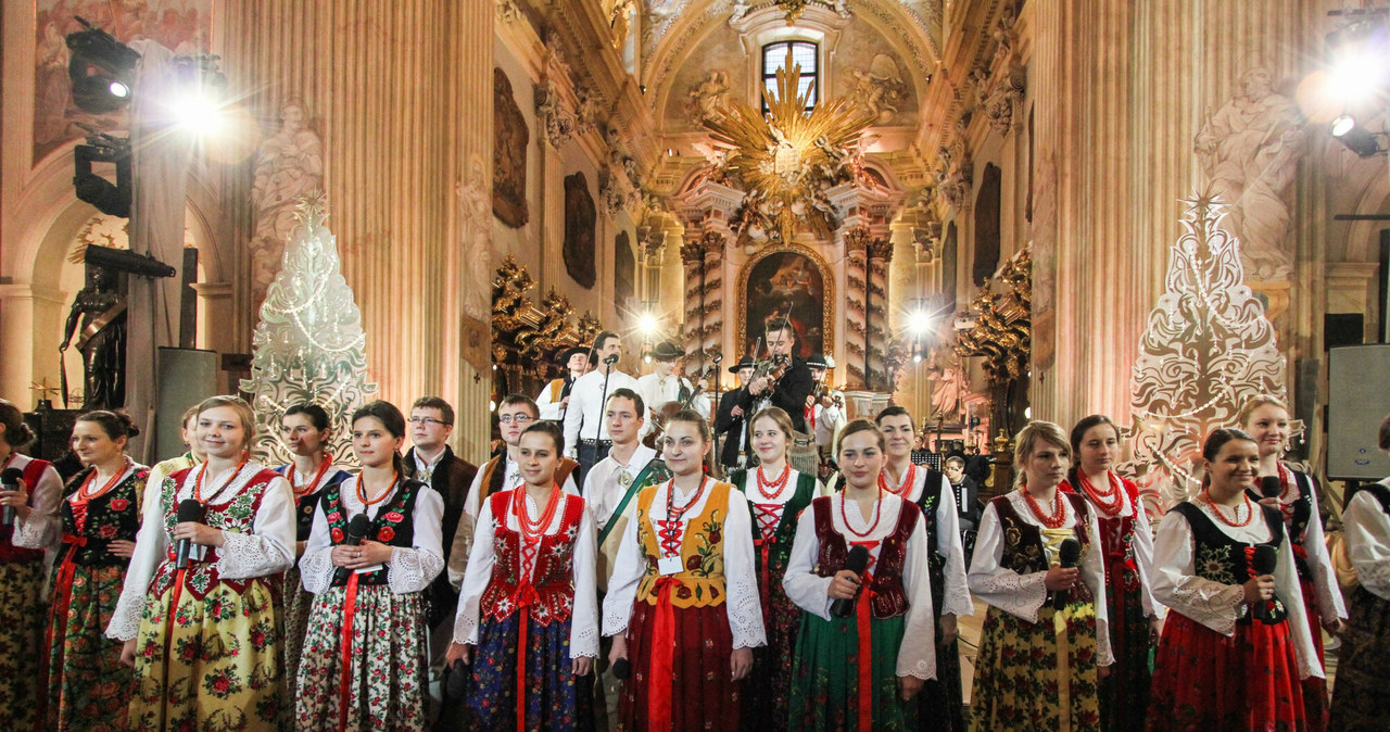 Kolędowanie jest polską tradycją /Jan Graczynski/East News /East News