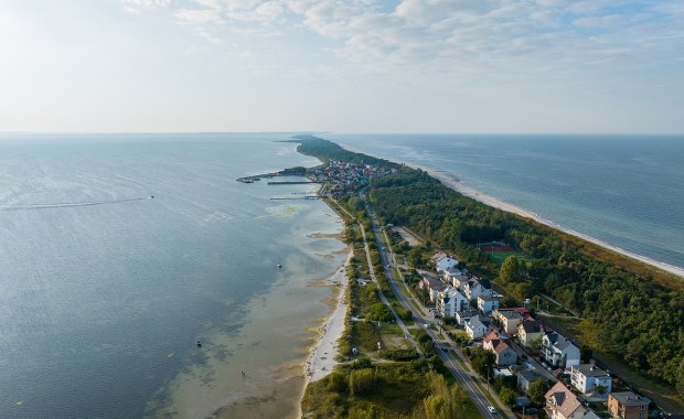 Kolej na Hel czeka modernizacja. Elektryfikacja, nowe mijanki i rewolucja w podróżowaniu 