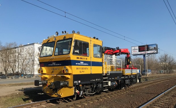 Koleje dostaną nowe drezyny. Rozpędzą się do 100 km/h, mają żuraw i mogą odśnieżać tory