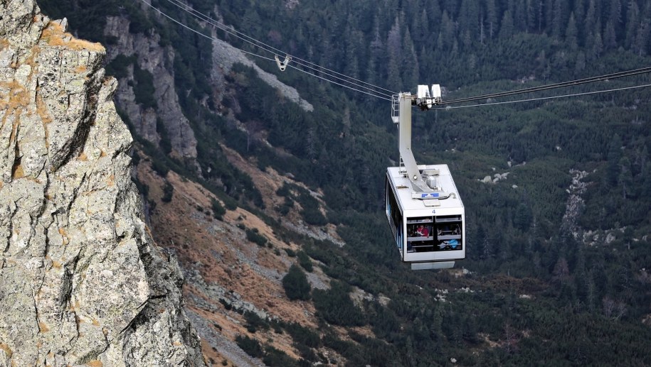 Kolejka na Kasprowy Wierch / 	Grzegorz Momot    /PAP