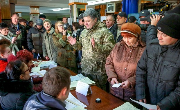 Kolejki chętnych do głosowania na Ukrainie