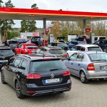 Kolejki samochodów przy polskiej granicy z Niemcami. Szturm na stacje benzynowe