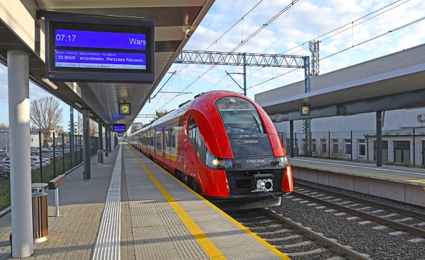 Kolejna awaria na warszawskiej kolei. SKM z komunikatem