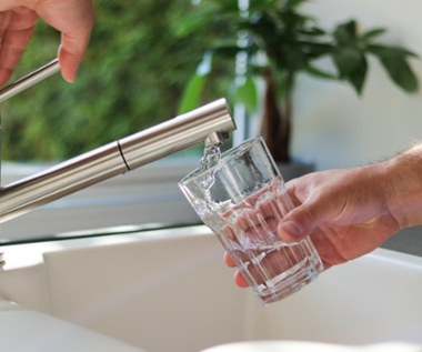 Kolejna awaria wodociągów w Warszawie. Do kiedy potrwają naprawy?