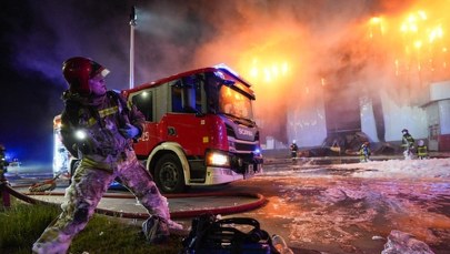 Kolejna doba akcji strażaków w Sosnowcu. Wciąż nie wiadomo, co wywołało ogień