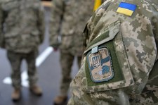 Kolejna dostawa broni dla Kijowa. "Ukraina musi być w stanie się obronić"