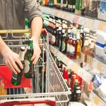 Kolejna dzielnica Poznania wprowadza nocną prohibicję  