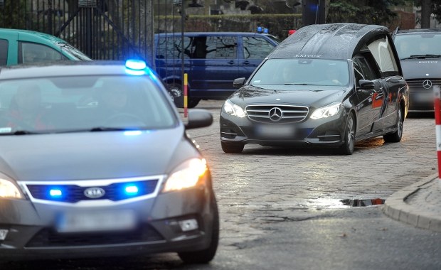 Kolejna ekshumacja ofiary katastrofy smoleńskiej przeprowadzona w Warszawie