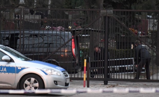 Kolejna ekshumacja ofiary katastrofy smoleńskiej. To b. szef MON Aleksander Szczygło