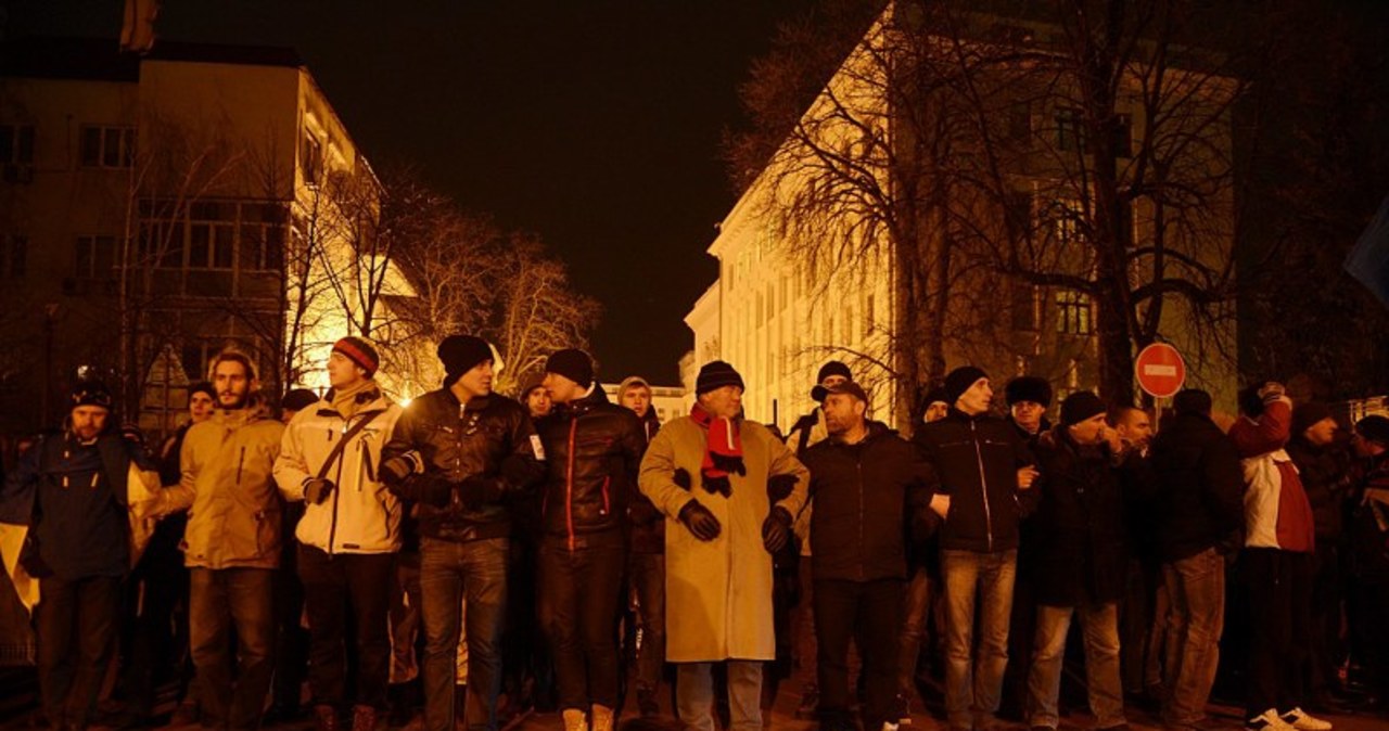 Kolejna noc na Placu Niepodległości w Kijowie