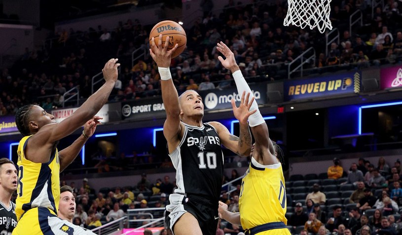 Kolejna porażka San Antonio Spurs. Niezłe spotkanie Sochana