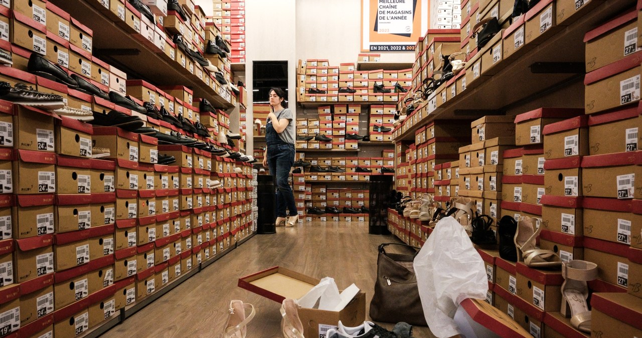 Kolejna sieć obuwnicza w stanie likwidacji. MyShoes sklepy ma w największych galeriach handlowych w Polsce /LIONEL PEDRAZA / Hans Lucas / Hans Lucas via AFP /