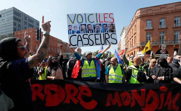Kolejna sobota pod znakiem protestów "żółtych kamizelek". Zatrzymania w Paryżu i Tuluzie