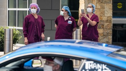 Kolejne 24 osoby zmarły w Polsce z powodu koronawirusa. We Włoszech blisko 20 tys. ofiar [RELACJA 12 kwietnia]