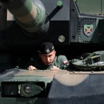 Kolejne czołgi dotarły do Polski. Szef MON zapowiada wersję "spolonizowaną"