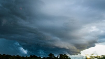 Kolejne deszcze nad Polską. Wydano ostrzeżenia dla 8 województw