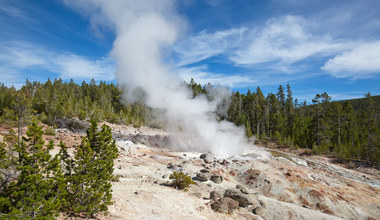 Kolejne erupcje największego gejzeru świata zastanawiają ekspertów