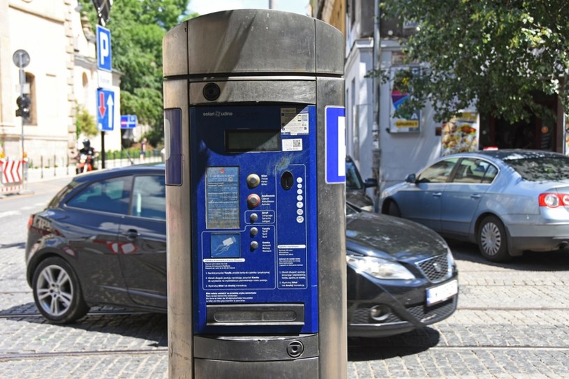 Kolejne miasto poszerza Strefę Płatnego Parkowania. I zmniejsza parkingi