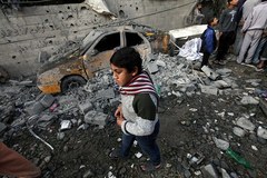 Kolejne naloty i ofiary w Strefie Gazy